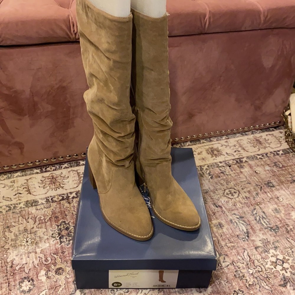 Universal Thread Taupe Lainee Tall Boots sz 8.5